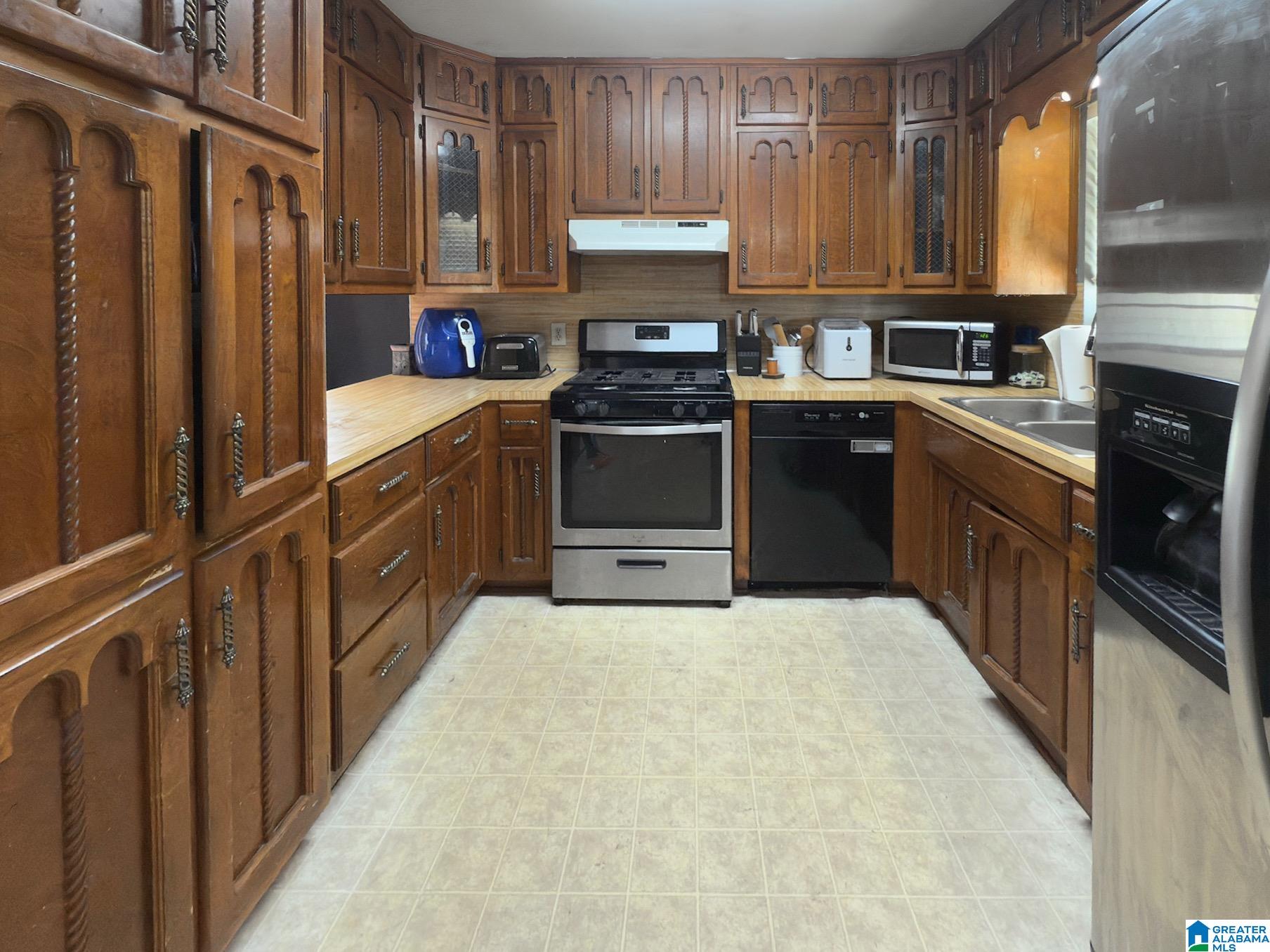 7508 15th Street Road Bessemer, AL 35023 - Photo 3 of 9