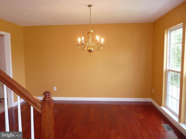 430 Winding Stream Road Spring City, PA 19475 - Photo 8 of 25 Dining Room