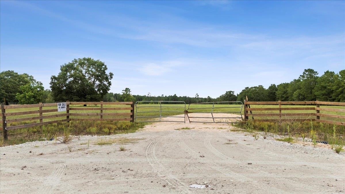 Ooo Horseshoe Road Kountze, TX 77625 - Photo 2 of 17