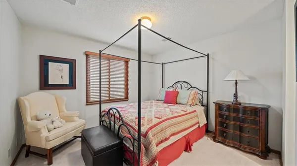 $350,000 | 15502 Floyd Street, Overland Park, KS 66223