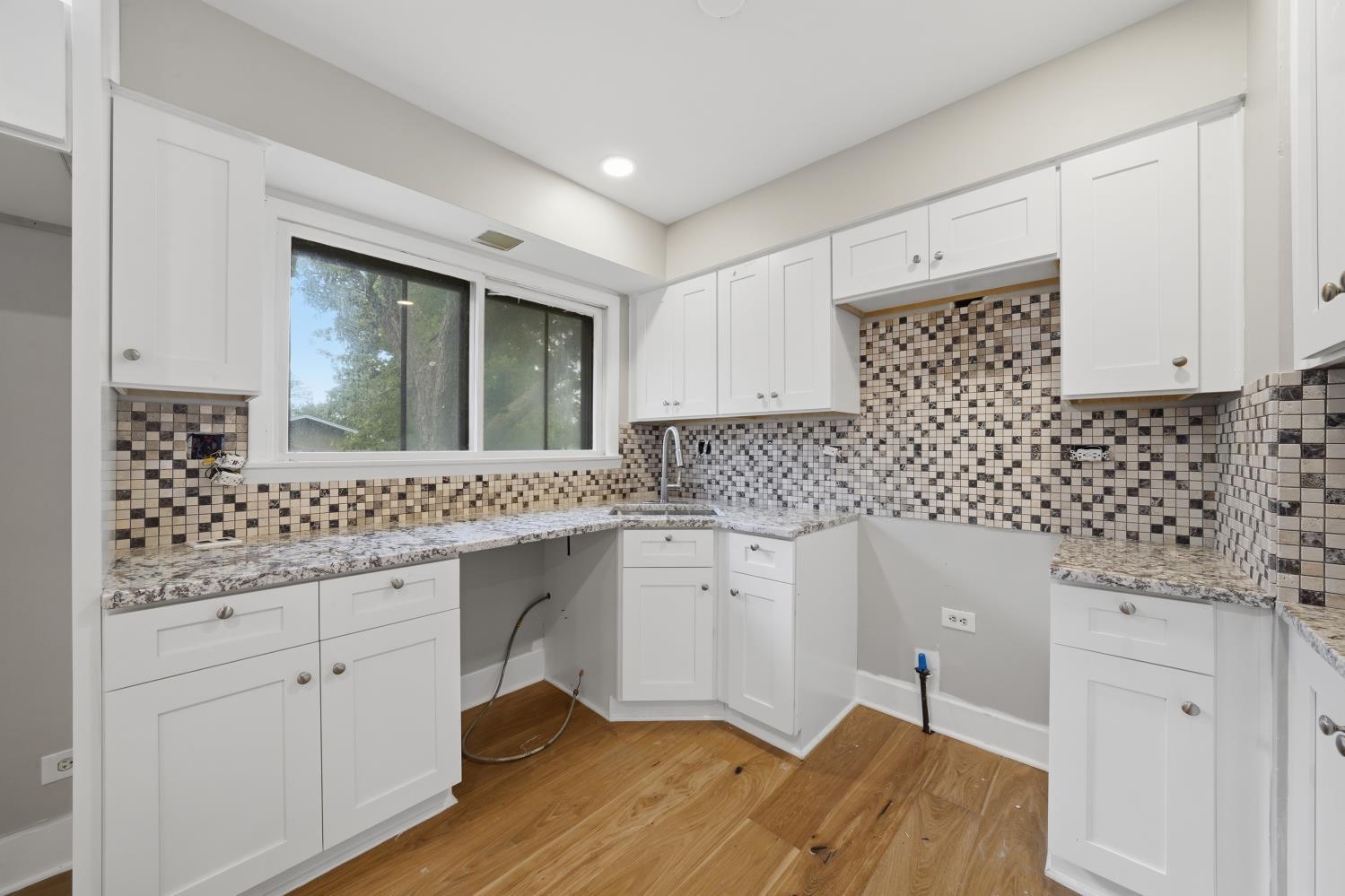 461 Galahad Road Bolingbrook, IL 60440 - Photo 11 of 34 Gallery Image 11