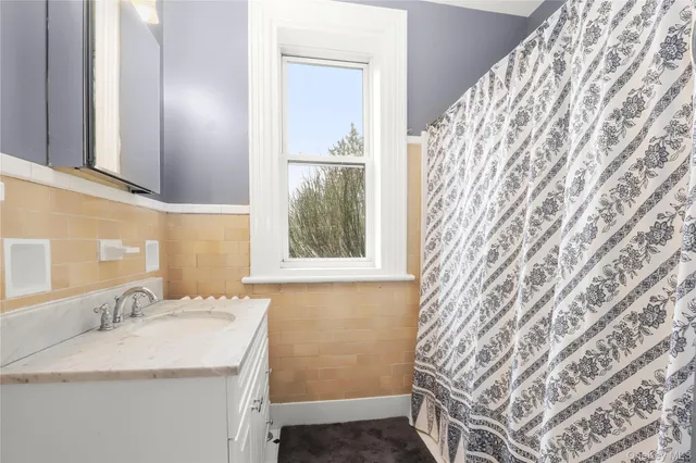 $5,995 | 16 Bedford Road, Unit 1, Katonah, NY 10536