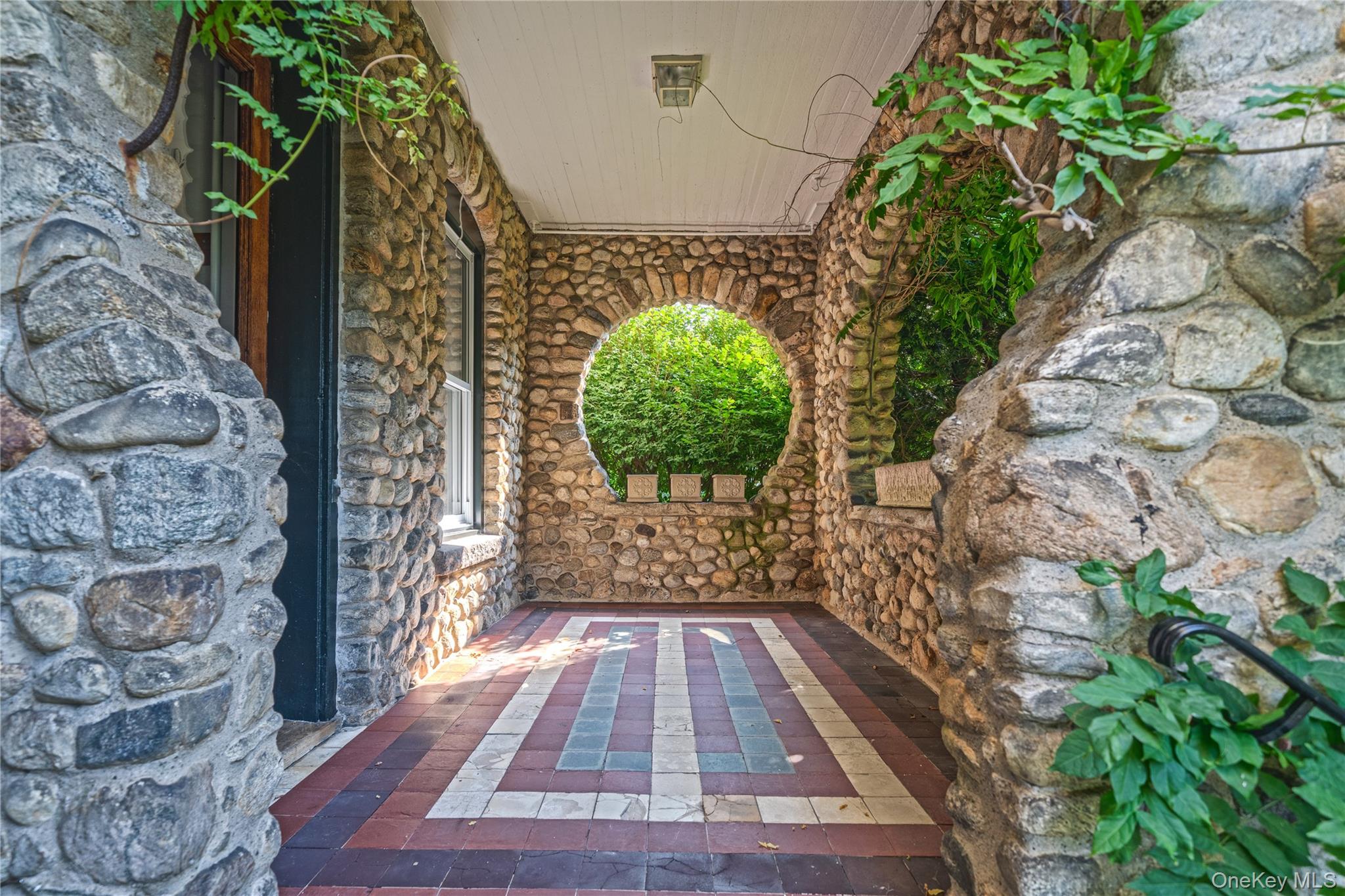 16 Bedford Road, Unit 1 Katonah, NY 10536 - Photo 17 of 18 Private patio