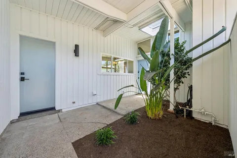 $1,395,000 | 384 Hibiscus Way, San Rafael, CA 94903