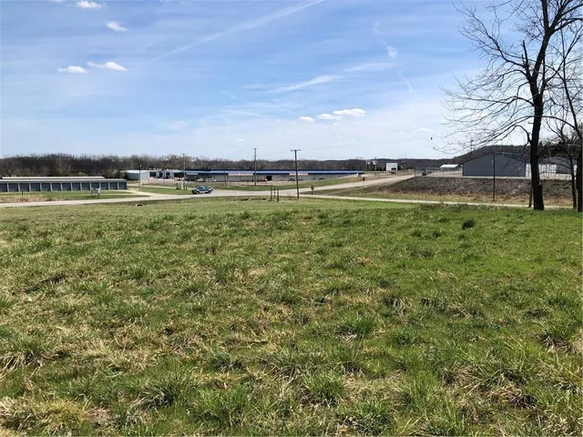 $475,000 | West Dam, Warsaw, MO 65355