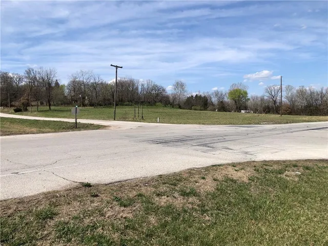 $475,000 | West Dam, Warsaw, MO 65355