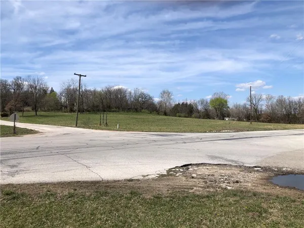 $475,000 | West Dam, Warsaw, MO 65355