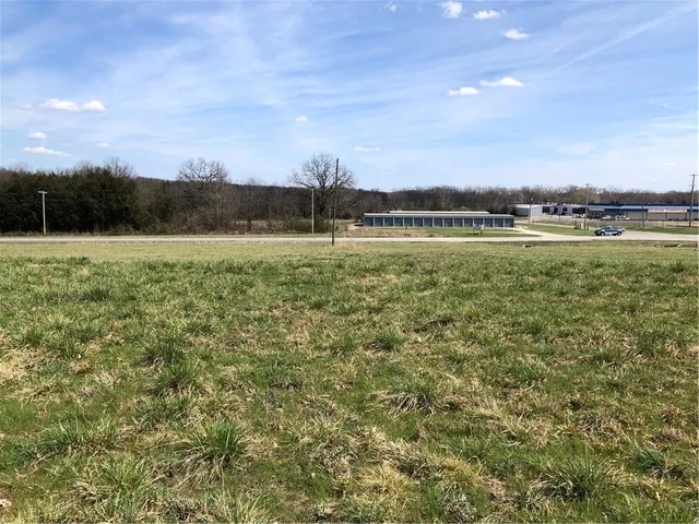 $475,000 | West Dam, Warsaw, MO 65355