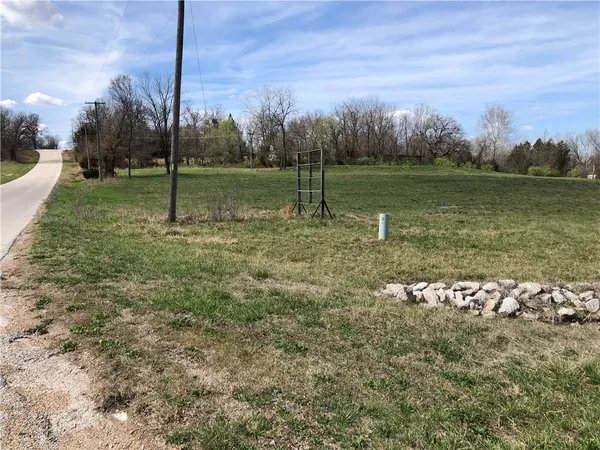 $475,000 | West Dam, Warsaw, MO 65355