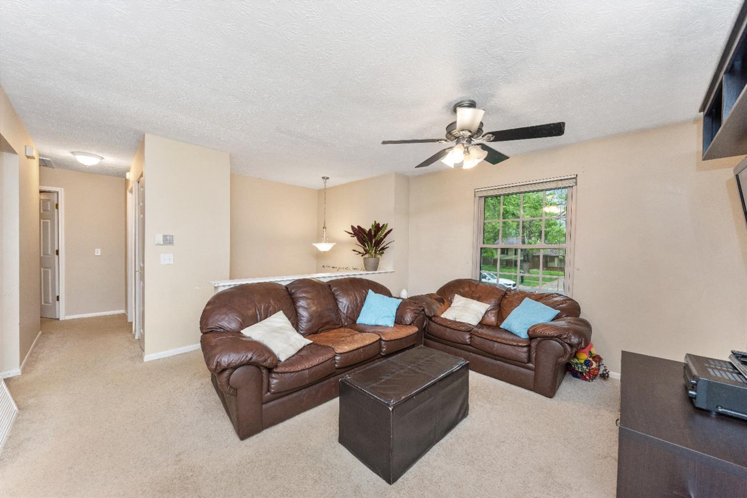1289 Blue Ridge Way Milford, OH 45150 - Photo 10 of 35 Gallery Image 10