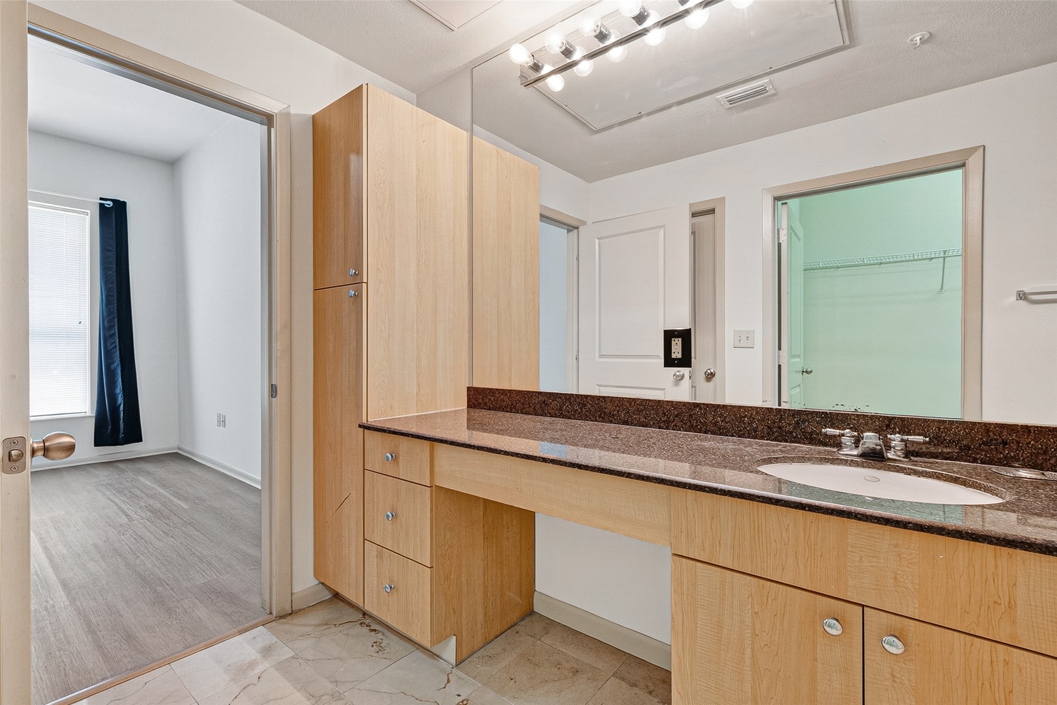 3505 Sage Road, Unit 115 Houston, TX 77056 - Photo 23 of 30 Gallery Image 23