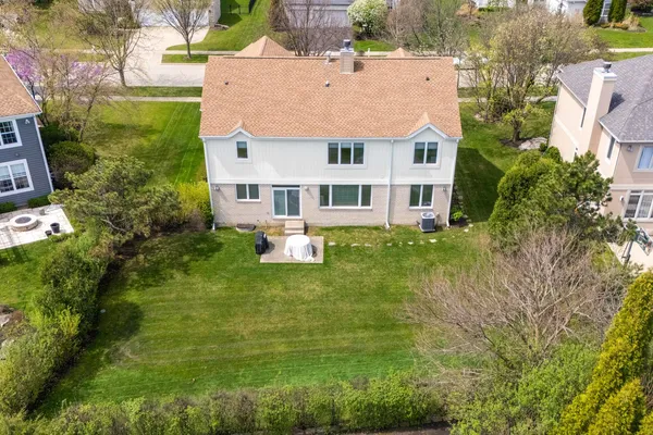 $1,000,000 | 3392 Whirlaway Drive, Northbrook, IL 60062