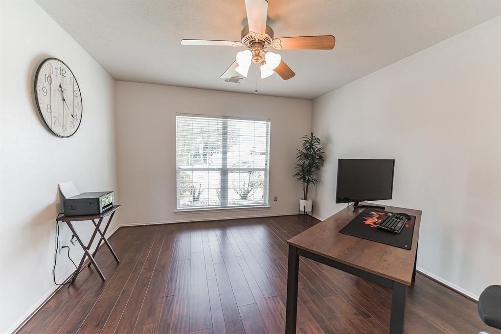 5431 Harbor Mist Baytown, TX 77521 - Photo 2 of 13