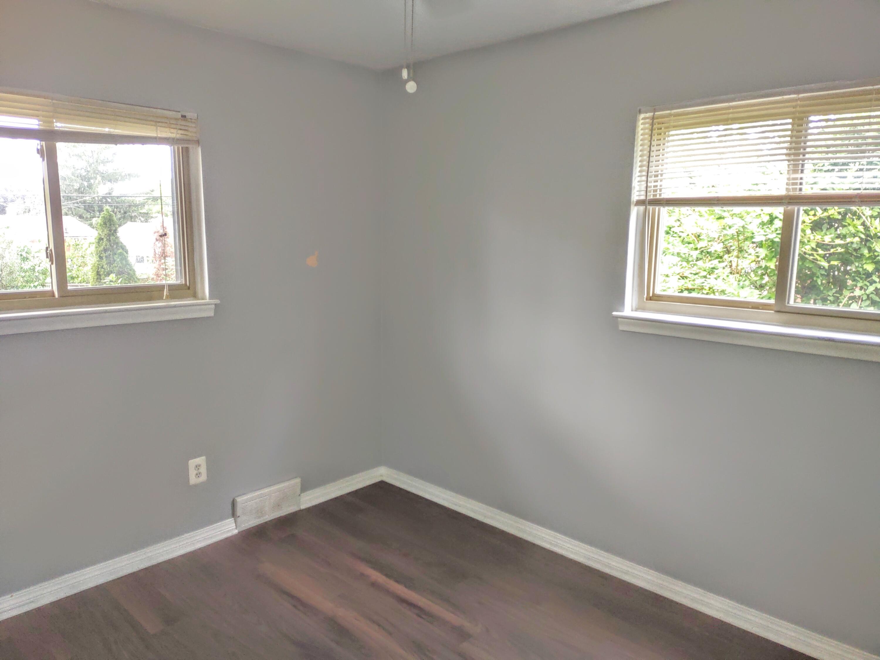 2410 Middlefield Road Trenton, MI 48183 - Photo 20 of 41 Bdrm 2