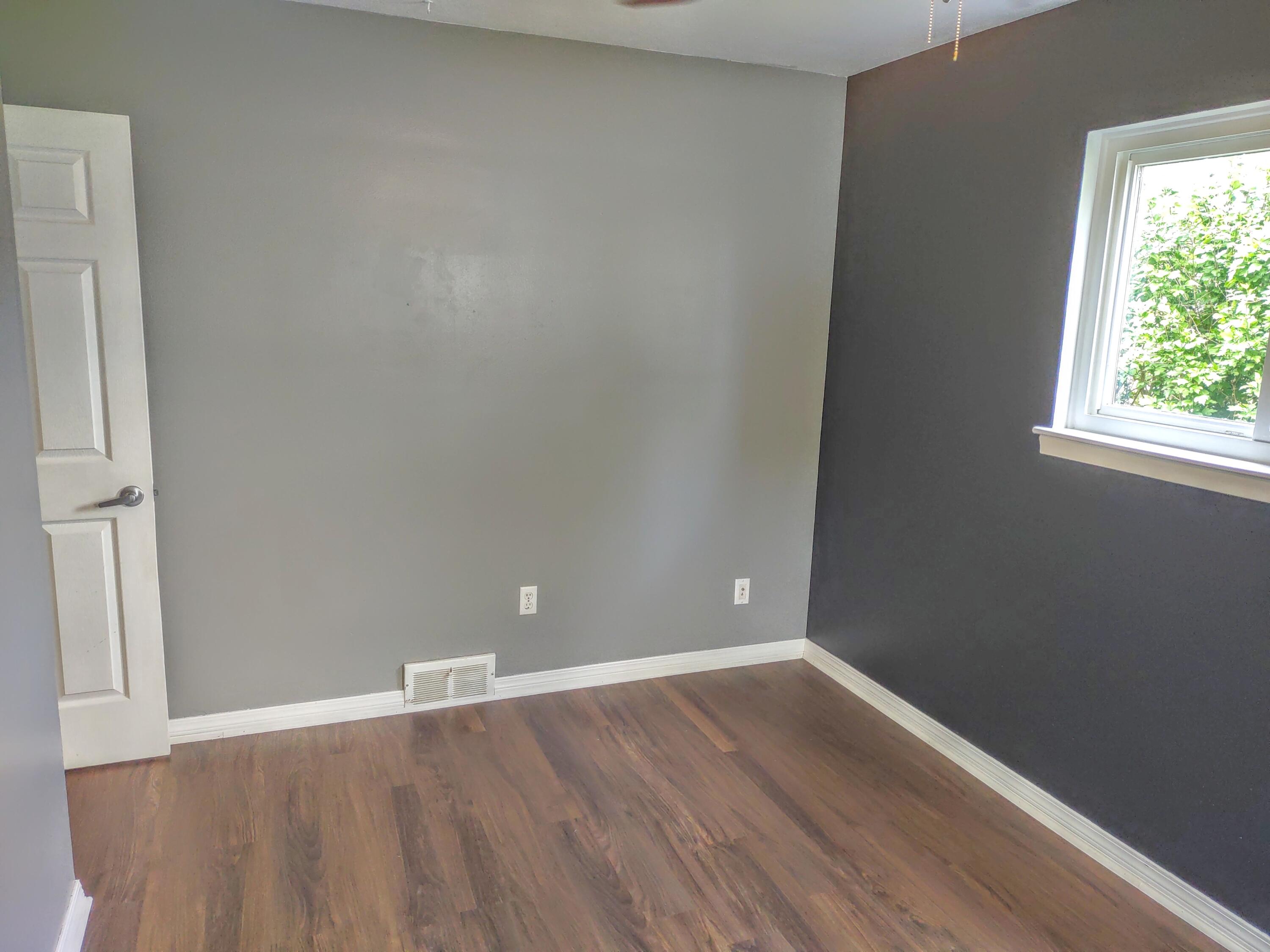 2410 Middlefield Road Trenton, MI 48183 - Photo 21 of 41 Bdrm 3