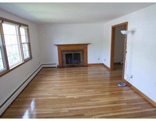 18 Helen Road Braintree, MA 02184 - Photo 3 of 8 Gallery Image 3