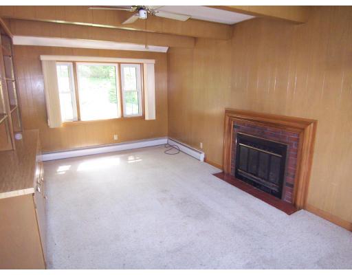 18 Helen Road Braintree, MA 02184 - Photo 4 of 8 Gallery Image 4