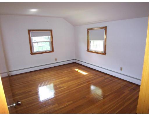 18 Helen Road Braintree, MA 02184 - Photo 7 of 8 Gallery Image 7