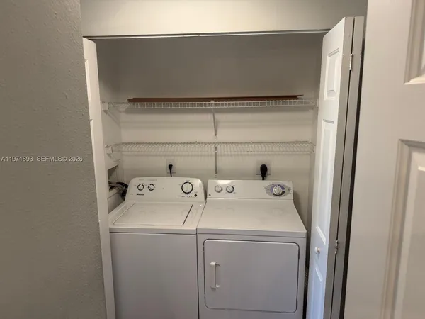 $1,950 | 7930 North Nob Hill Road, Unit 304, Tamarac, FL 33321