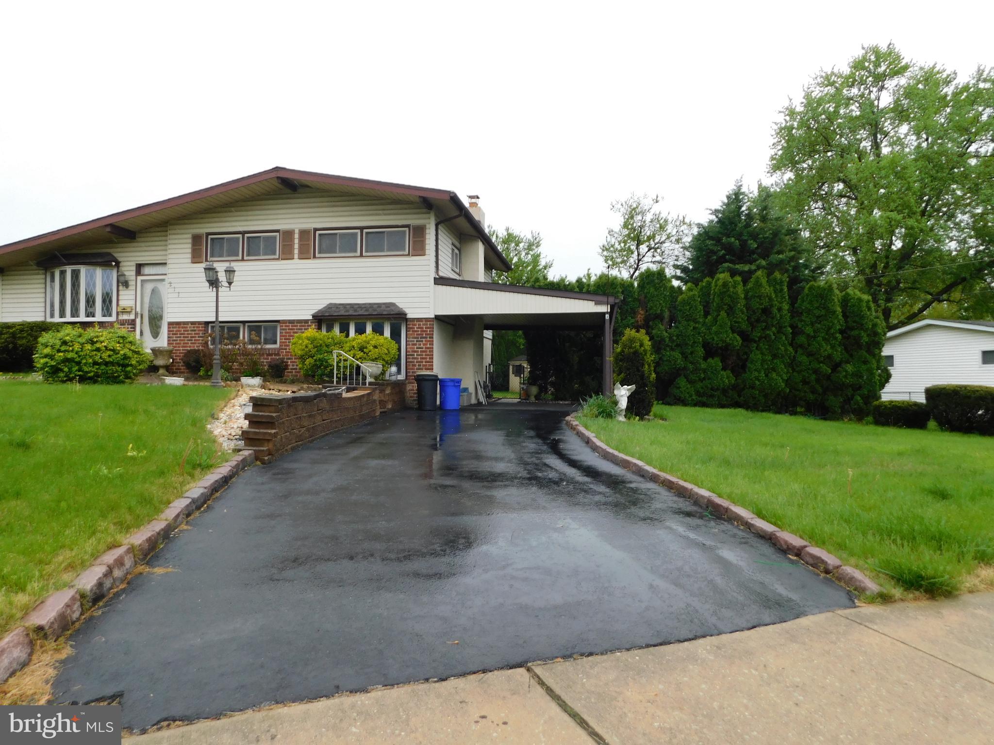 211 Blue Ridge Road Plymouth Meeting, PA 19462 - Photo 2 of 30