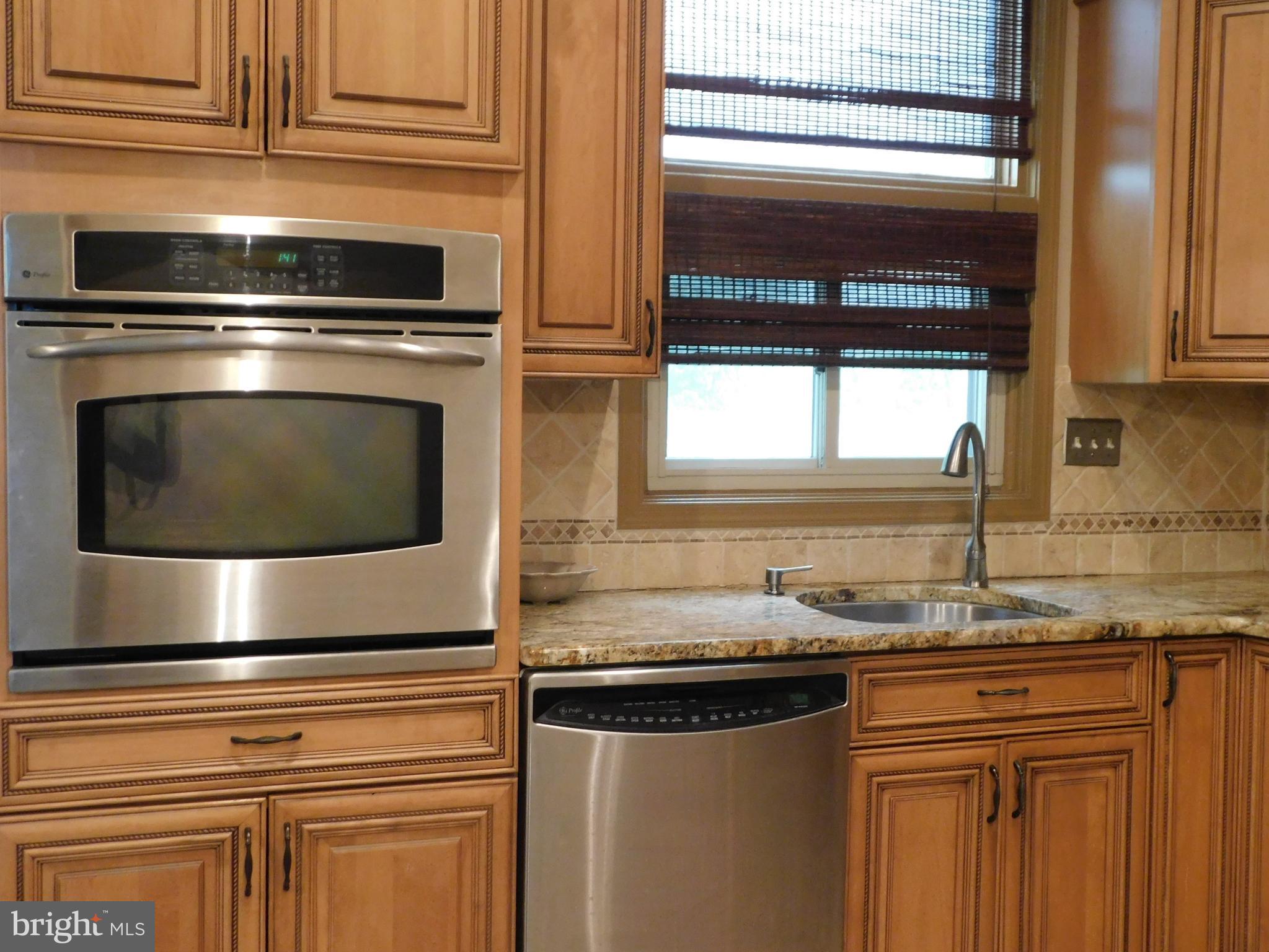 211 Blue Ridge Road Plymouth Meeting, PA 19462 - Photo 8 of 30