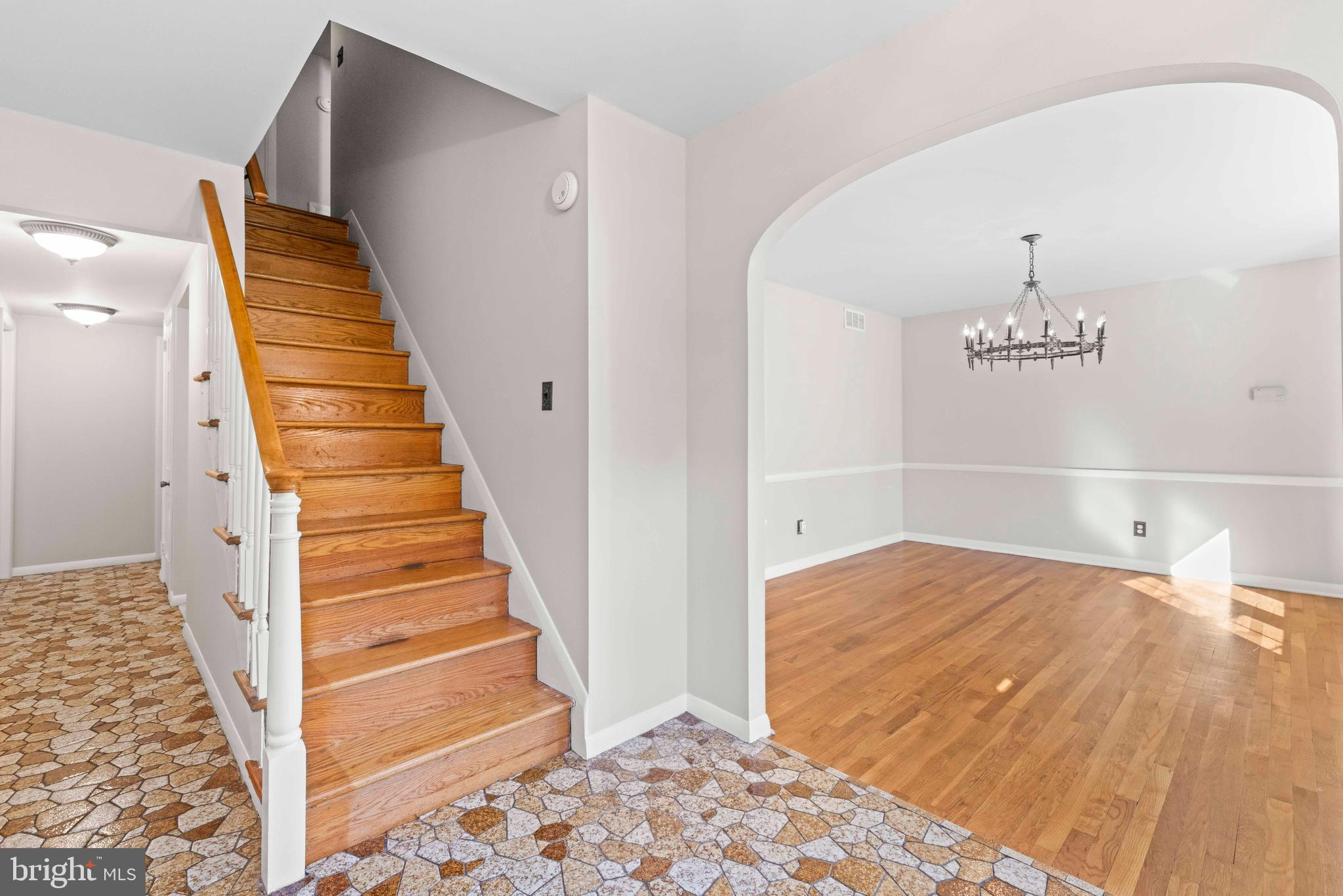 1052 Kipling Road Jenkintown, PA 19046 - Photo 4 of 30 Foyer