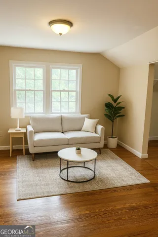 $975 | 1872 Dunlap Avenue, Unit UPSTAIRS, East Point, GA 30344