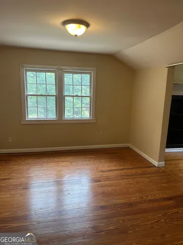 $975 | 1872 Dunlap Avenue, Unit UPSTAIRS, East Point, GA 30344