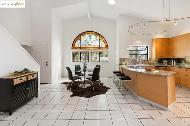 $1,390,000 | 9175 Skyline Boulevard, Oakland, CA 94611