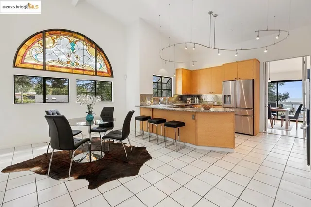 $1,390,000 | 9175 Skyline Boulevard, Oakland, CA 94611