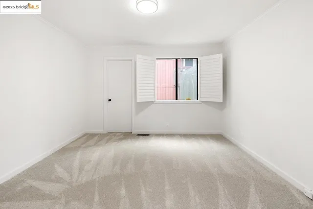 $1,390,000 | 9175 Skyline Boulevard, Oakland, CA 94611