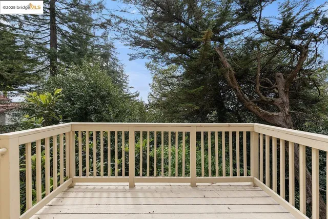 $1,390,000 | 9175 Skyline Boulevard, Oakland, CA 94611