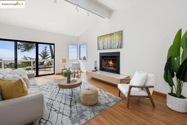 $1,390,000 | 9175 Skyline Boulevard, Oakland, CA 94611