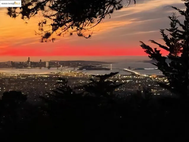 $1,390,000 | 9175 Skyline Boulevard, Oakland, CA 94611