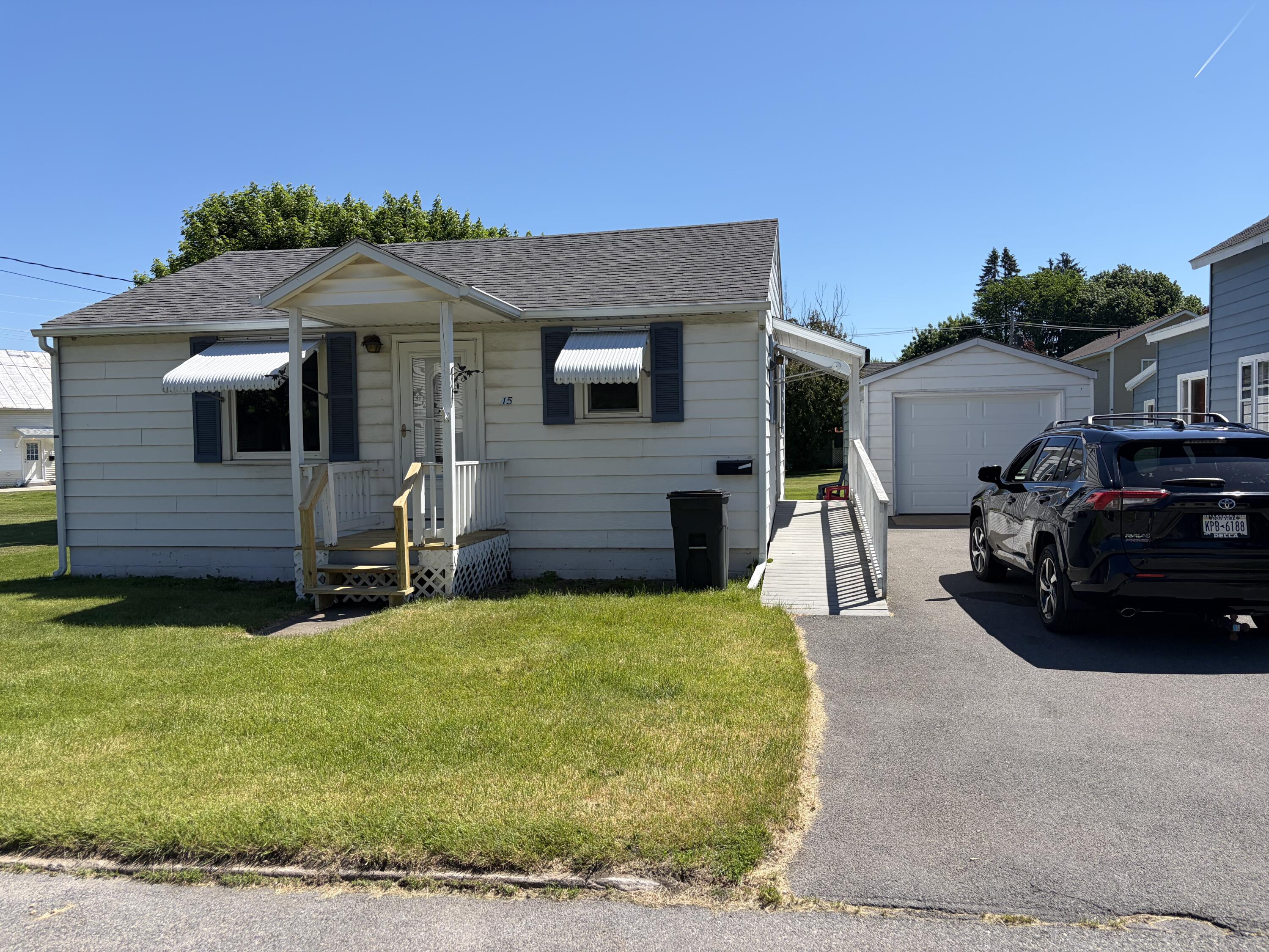 15 Standish Street Plattsburgh, NY 12901 - Photo 16 of 18