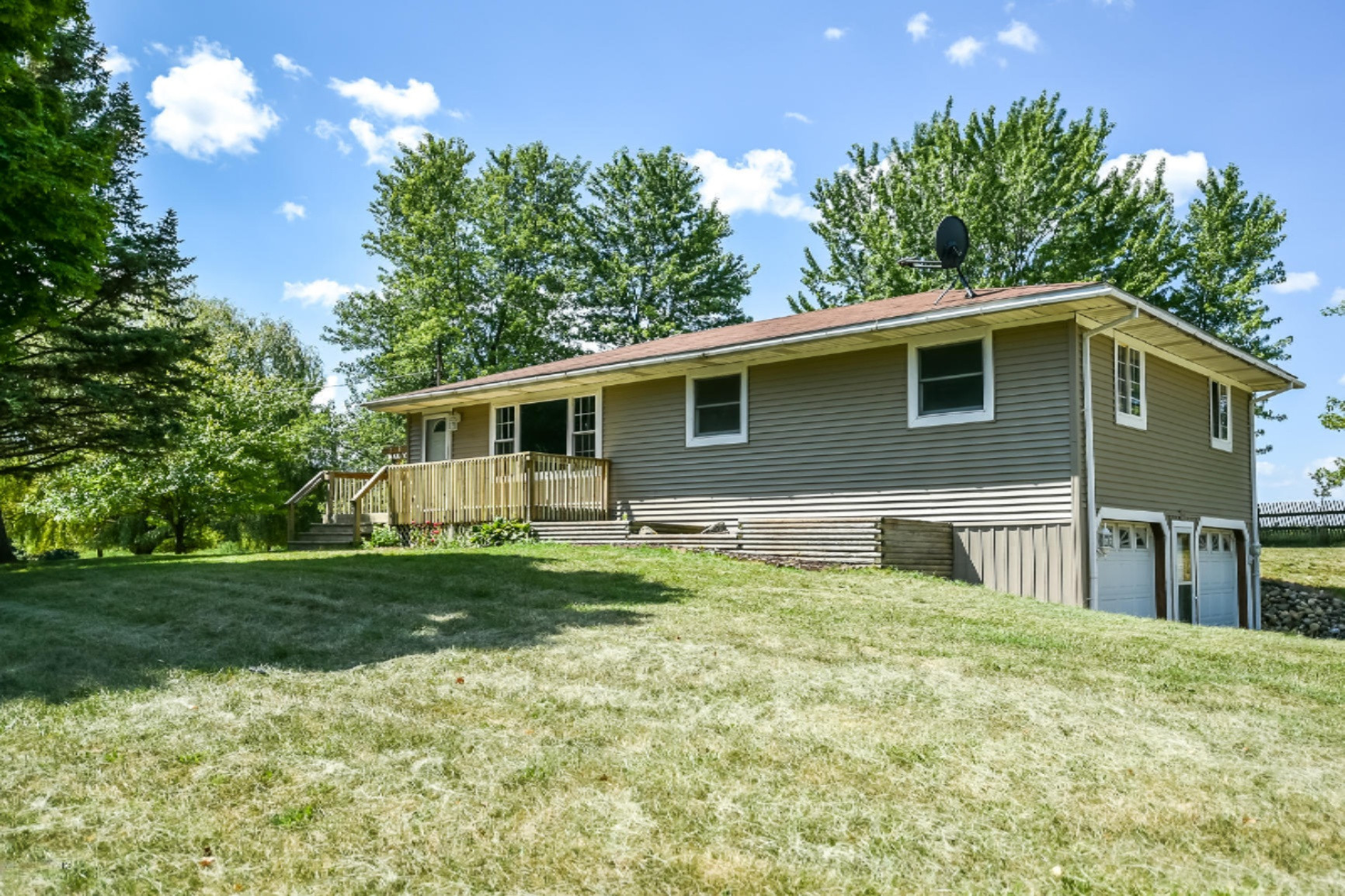 10700 South Wright Road Eagle, MI 48822 - Photo 1 of 64 DSC_2124