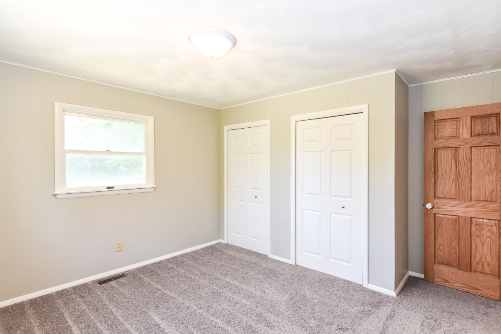 10700 South Wright Road Eagle, MI 48822 - Photo 26 of 64 Master Bedroom