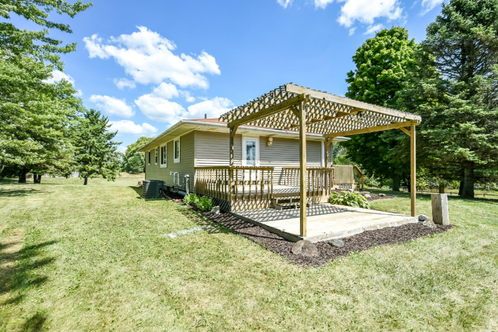 10700 South Wright Road Eagle, MI 48822 - Photo 41 of 64 Side Deck/Back Exterior