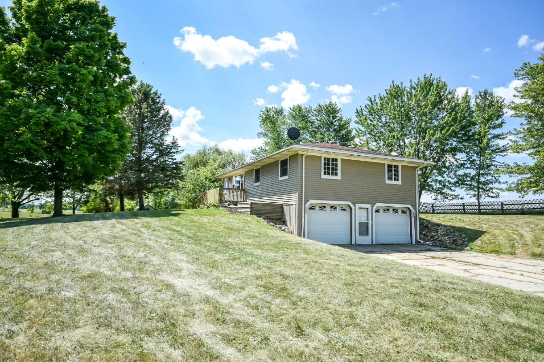 10700 South Wright Road Eagle, MI 48822 - Photo 6 of 64 Front Exterior
