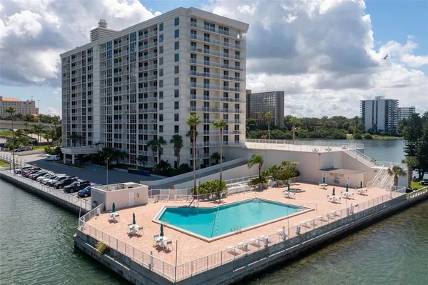 $498,000 | 100 Pierce Street, Unit 307, Clearwater, FL 33756