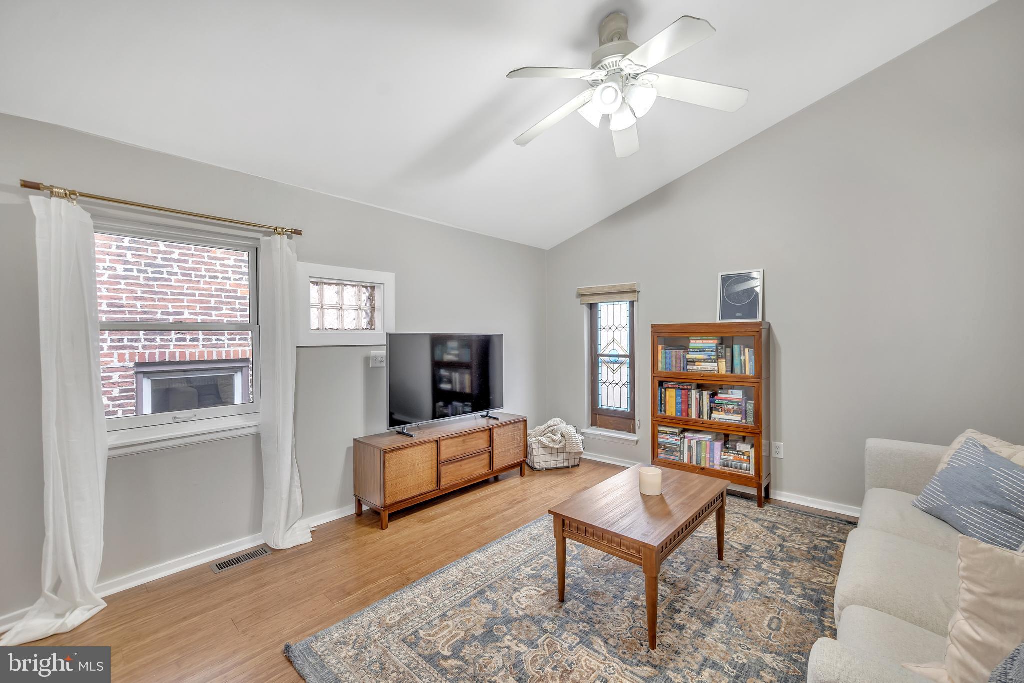 617 South 7th Street, Unit D Philadelphia, PA 19147 - Photo 17 of 28 Upper level 2