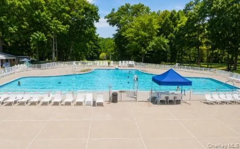 $399,900 | 280 Brettonwoods Drive, Coram, NY 11727