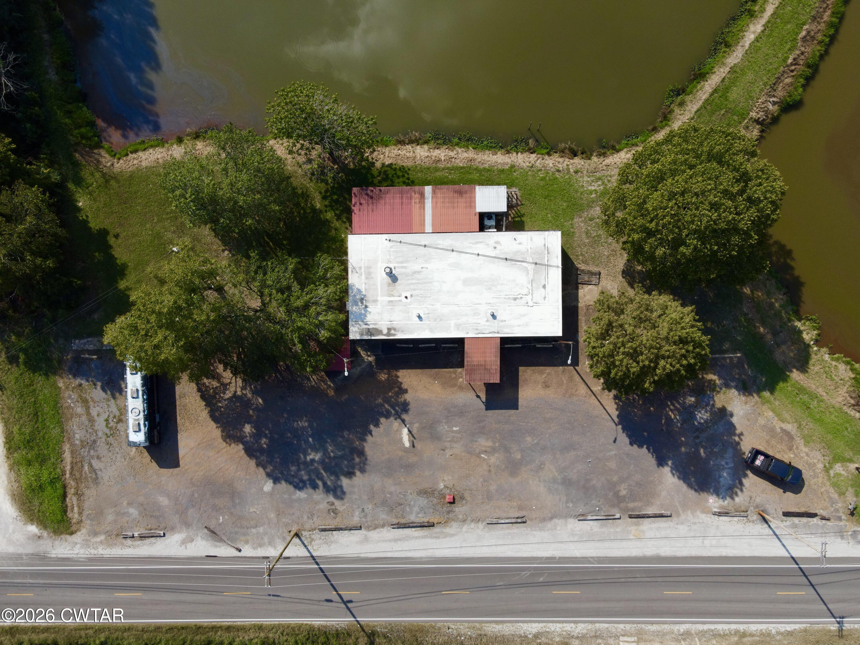 850 Riverside Drive Jackson, TN 38301 - Photo 9 of 45 dji_fly_20260904_161052_252_178855684613