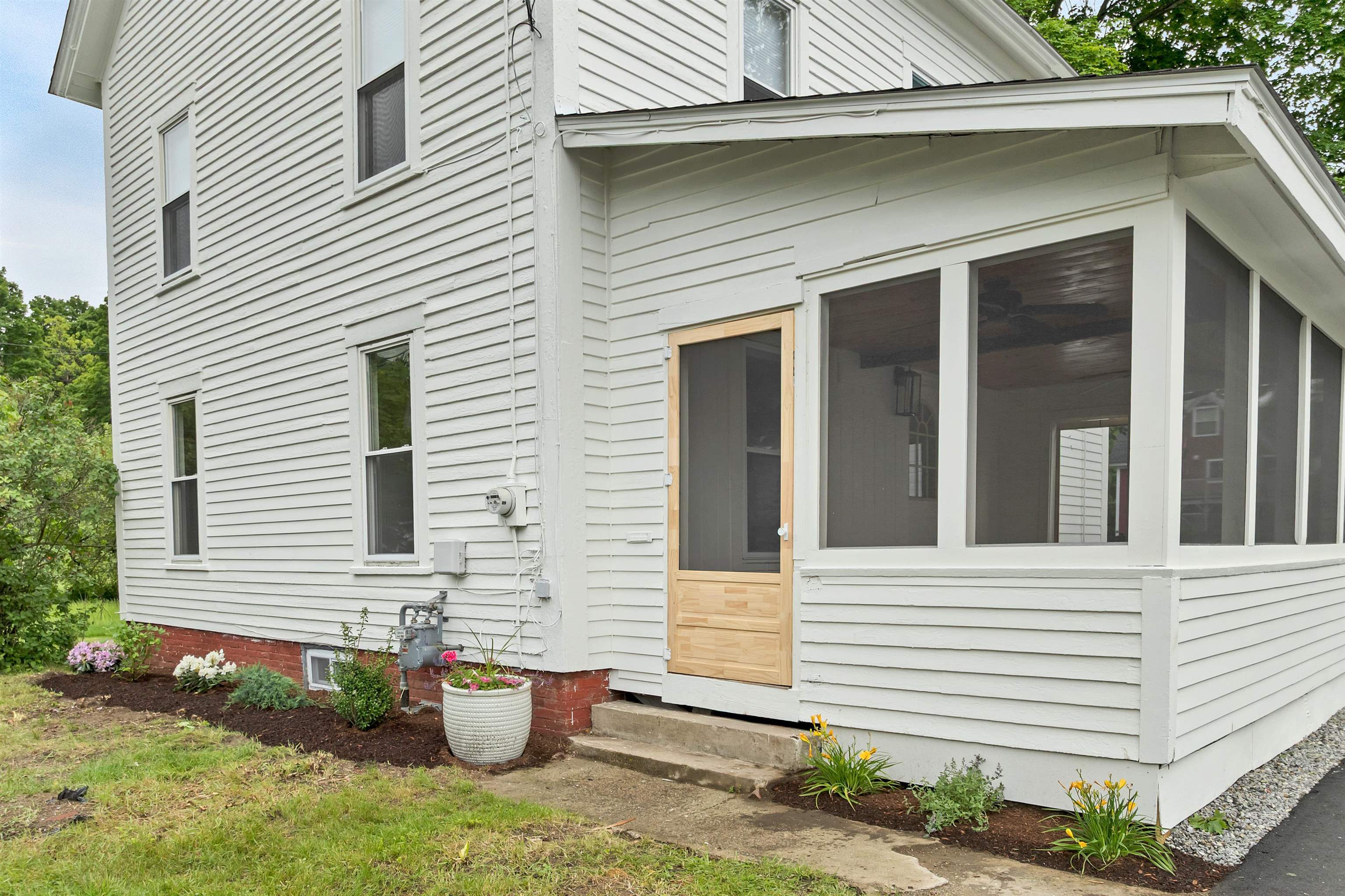 33 Spruce Street Concord, NH 03301 - Photo 41 of 58