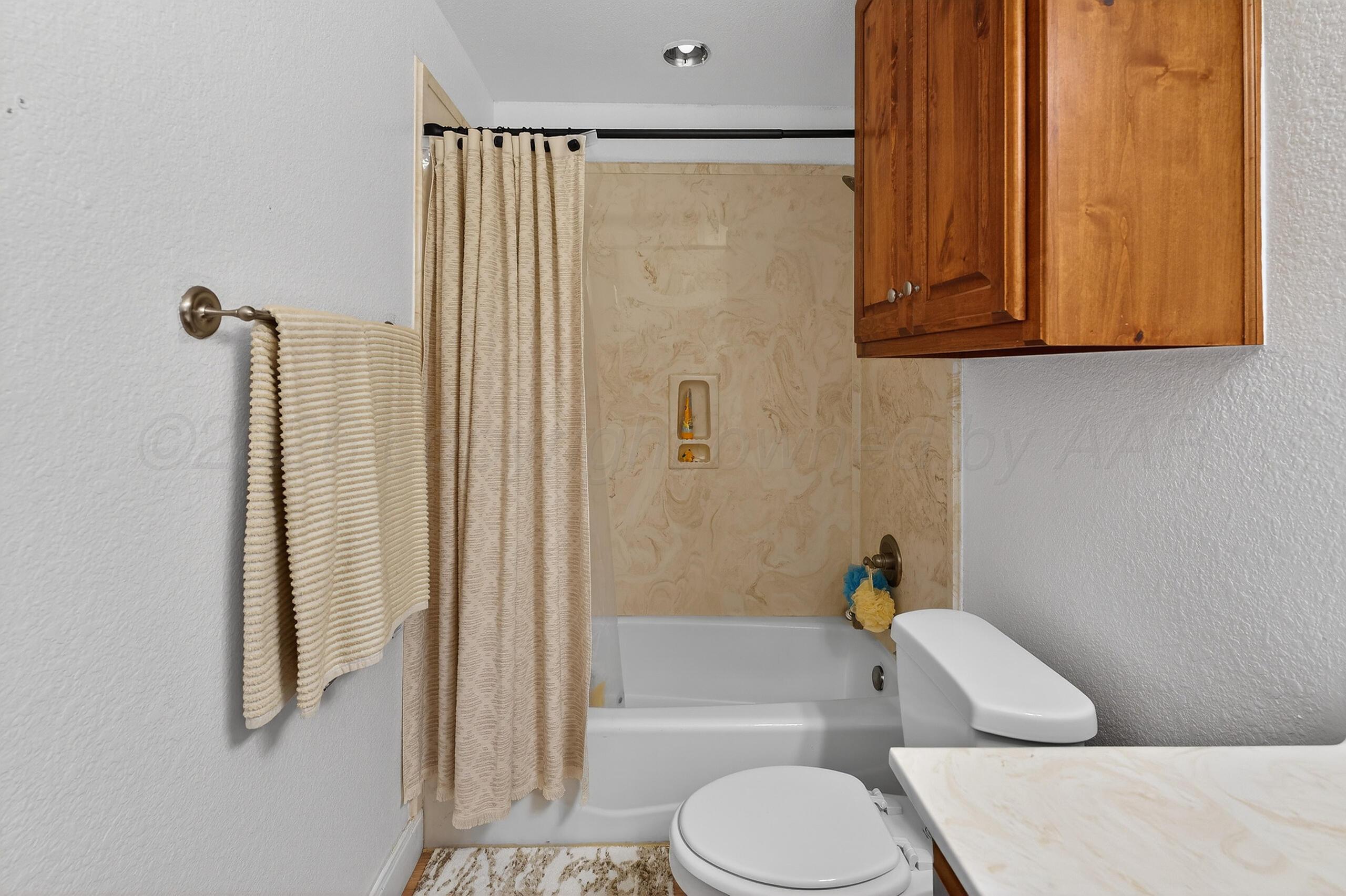 3904 Arden Road Amarillo, TX 79118 - Photo 32 of 38 032_Main Bath3