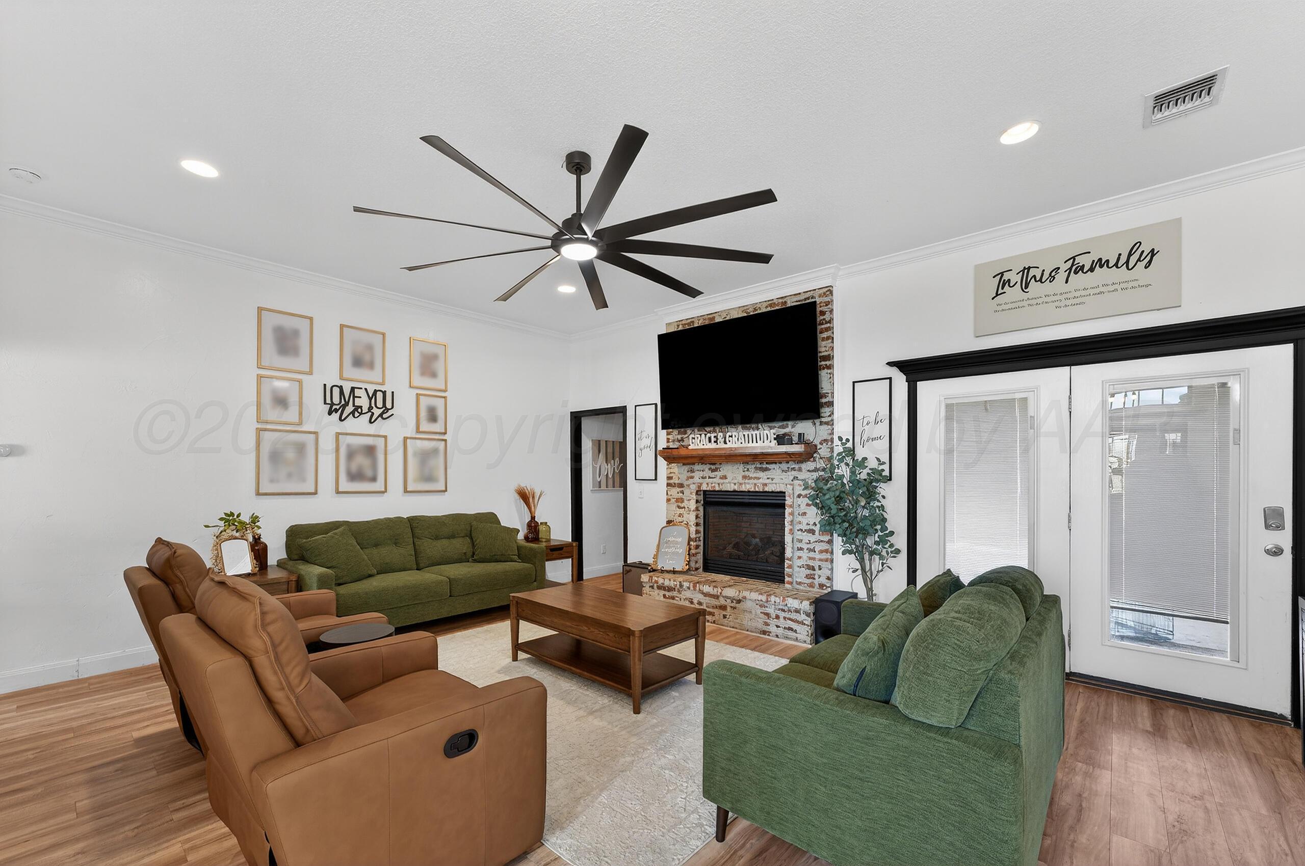 3904 Arden Road Amarillo, TX 79118 - Photo 5 of 38 005_Living