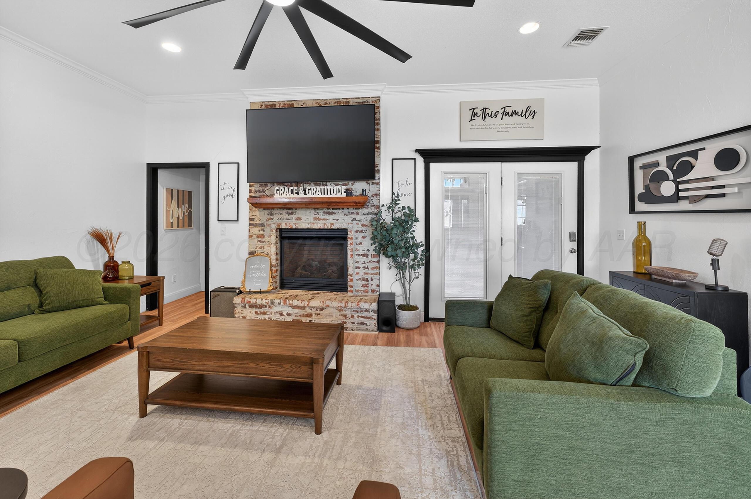 3904 Arden Road Amarillo, TX 79118 - Photo 7 of 38 007_Living4