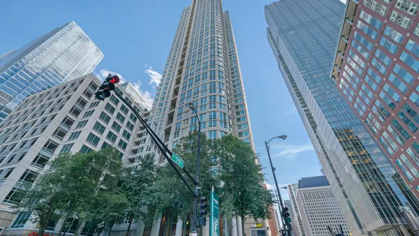 $2,800 | 345 North LaSalle Drive, Unit 1202, Chicago, IL 60654