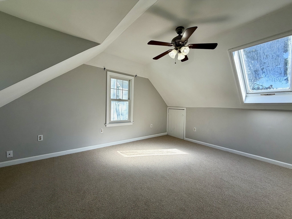 37 Elmdale Street West Springfield, MA 01089 - Photo 14 of 20