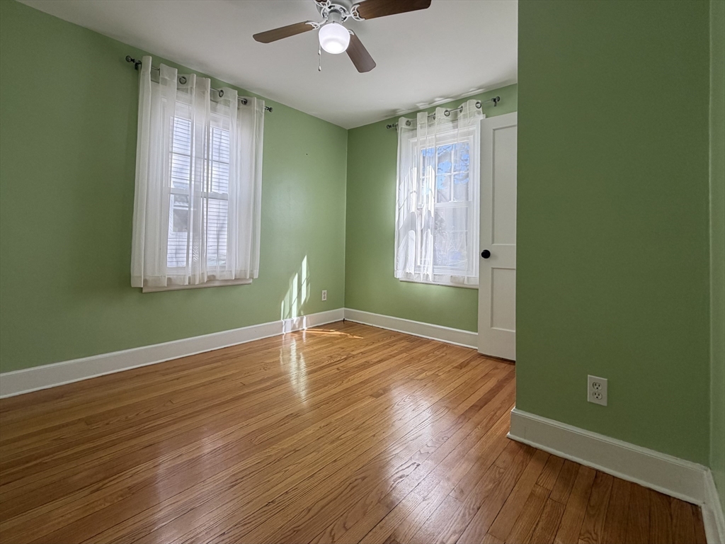 37 Elmdale Street West Springfield, MA 01089 - Photo 8 of 20